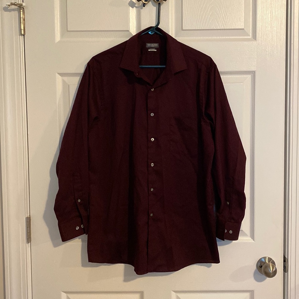 Van Heusen flex, regular fit merlot dress shirt